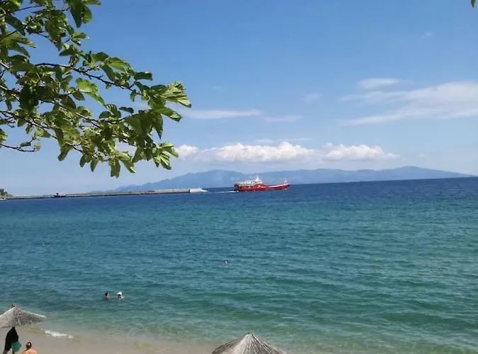 Waterfront Апартаменты